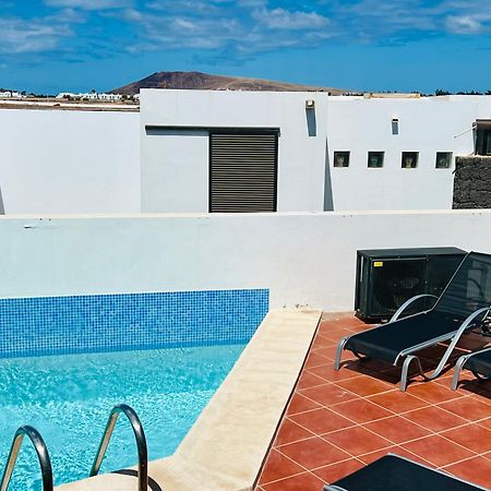 Trendy Villa Isabella Playa Blanca  Buitenkant foto